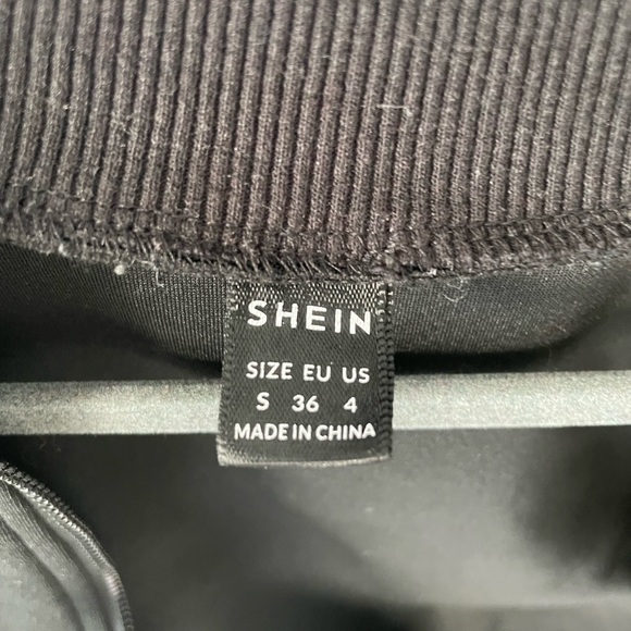 Black bomber jacket - Picture 2 of 4